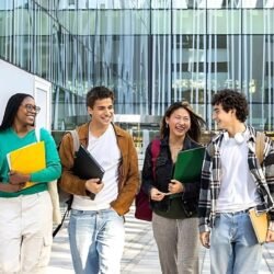 BUKAN CUMA KUPU-KUPU, INI TIPE MAHASISWA YANG SERING DIJUMPAI DI KAMPUS